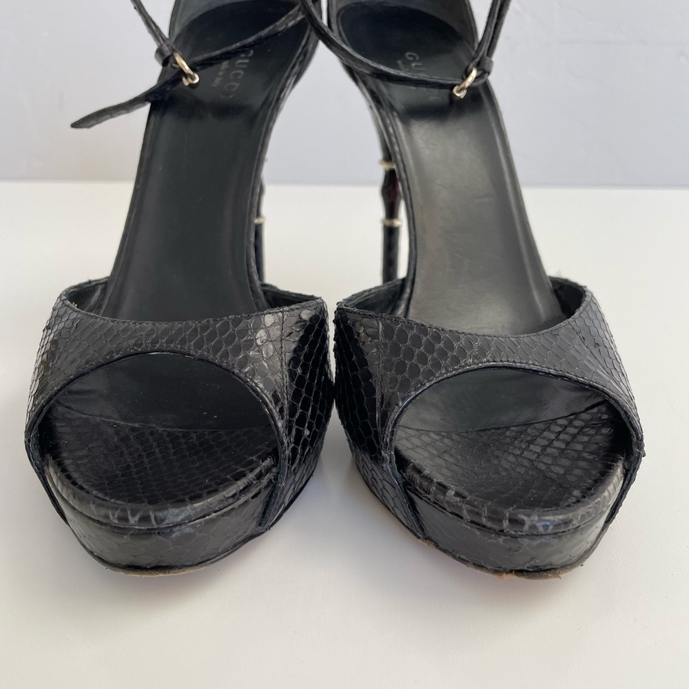 Auth Vtg Tom Ford For Gucci Python/Bamboo Heels - image 2